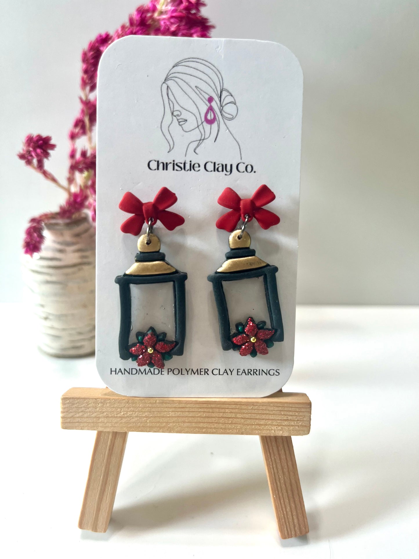 Christmas-Red bows with lantern