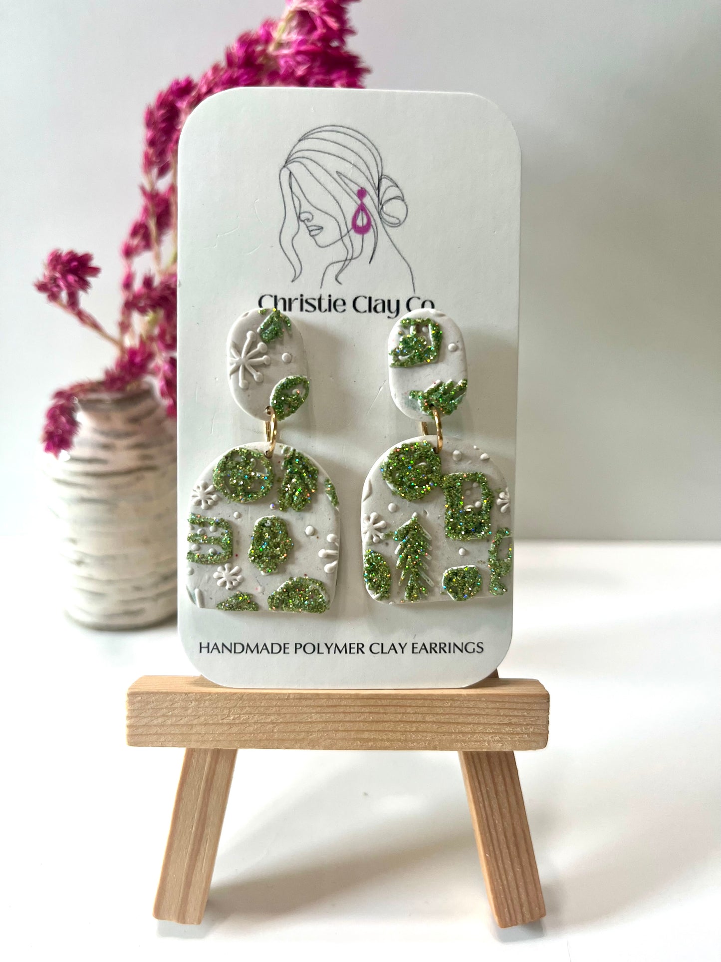 Christmas-One tier drop with green glitter design