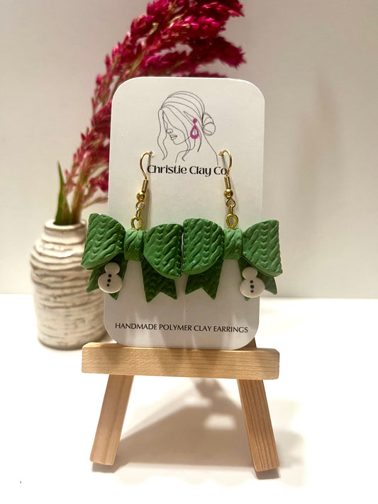 Winter-Green bows with snowman