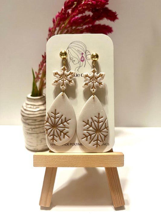 Winter-Snowflake dangle with gold snowflake imprint