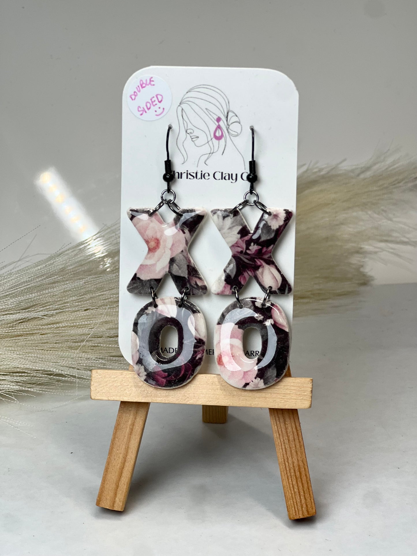 Valentines - DOUBLE SIDED Pink and Black “X” and “O”