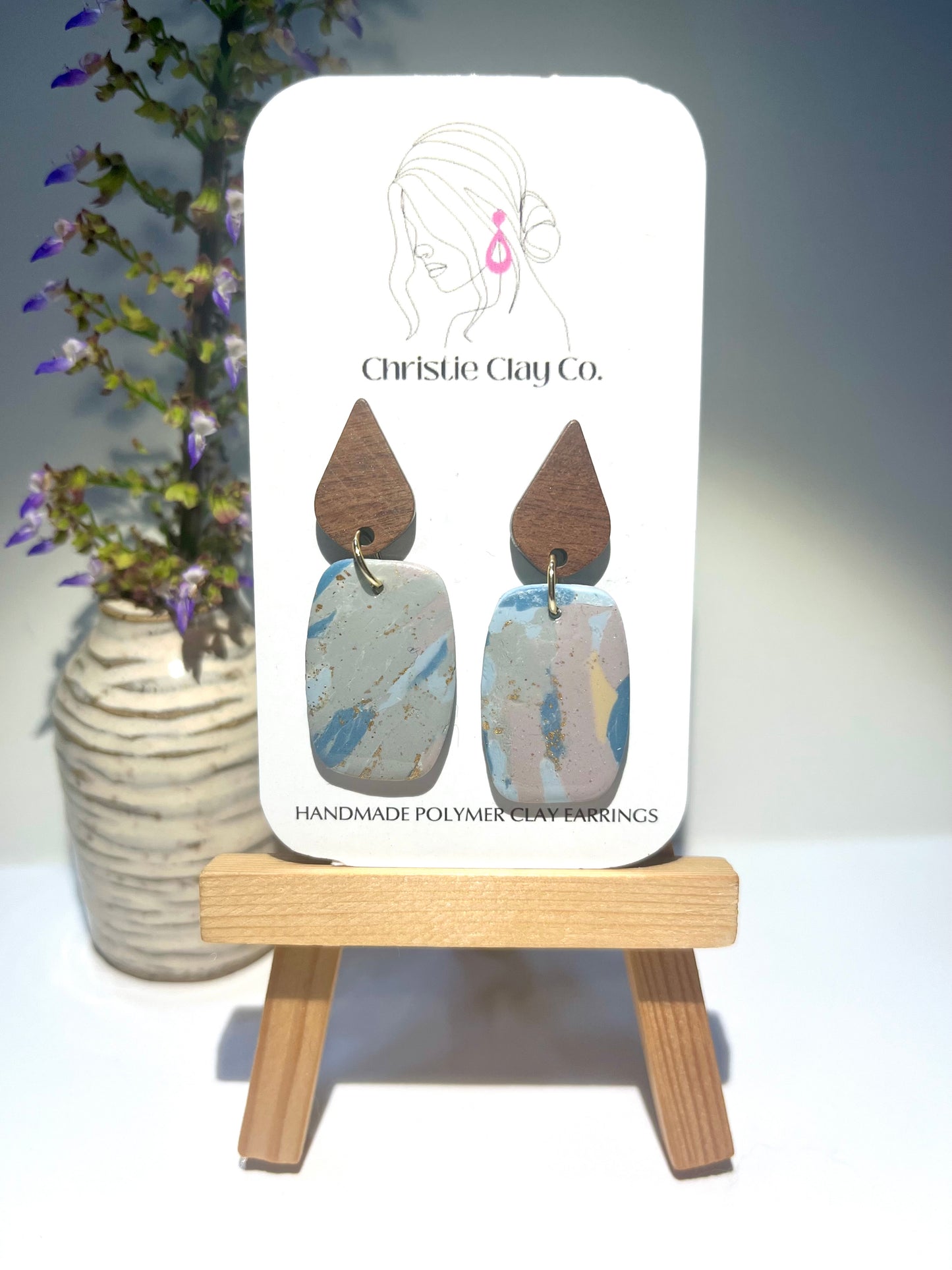 Blue/Gray Marble with wood finding