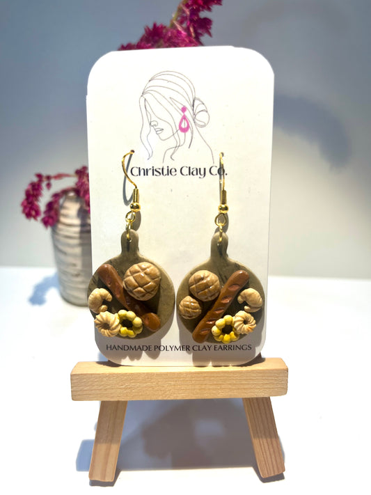 Charcuterie-Circle board with handle