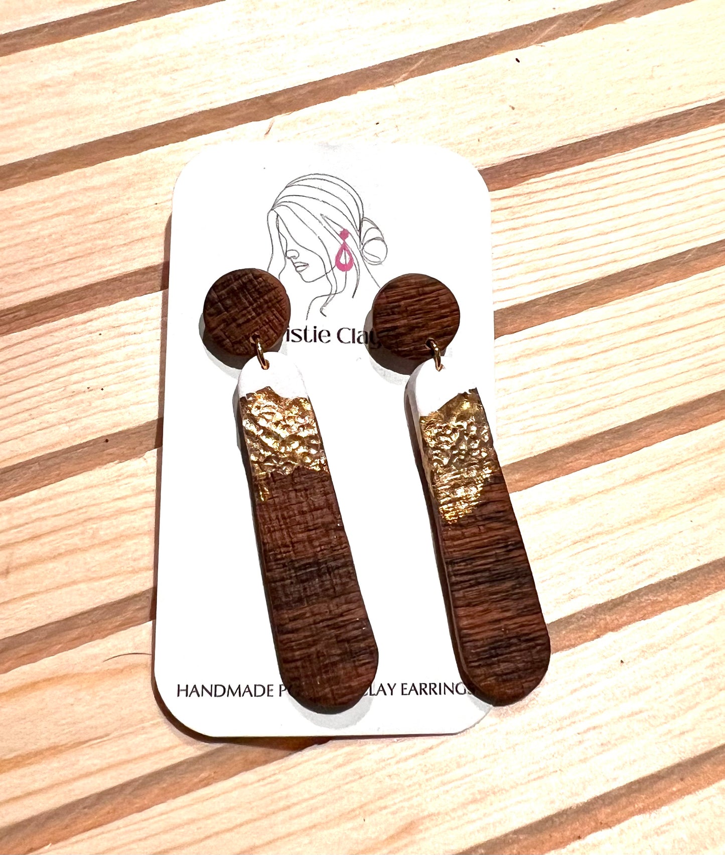 Faux Wood - Gold Accents