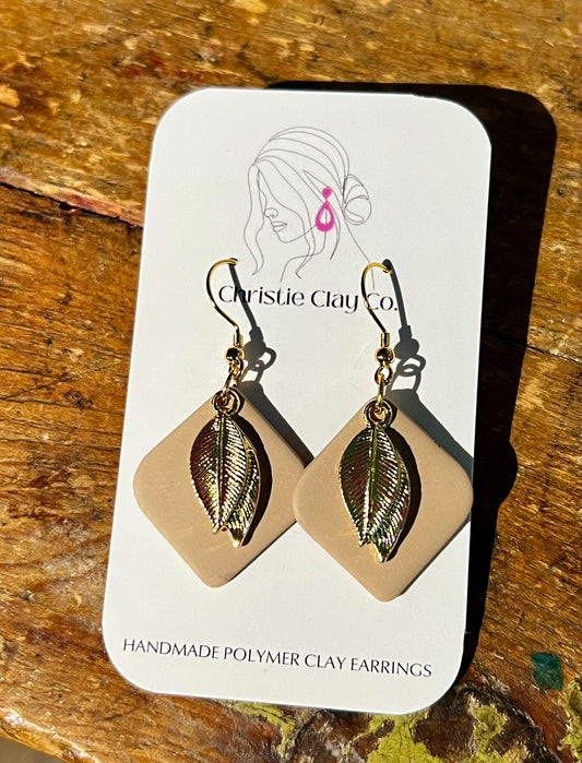 Simple Fall Dangle with Leaf