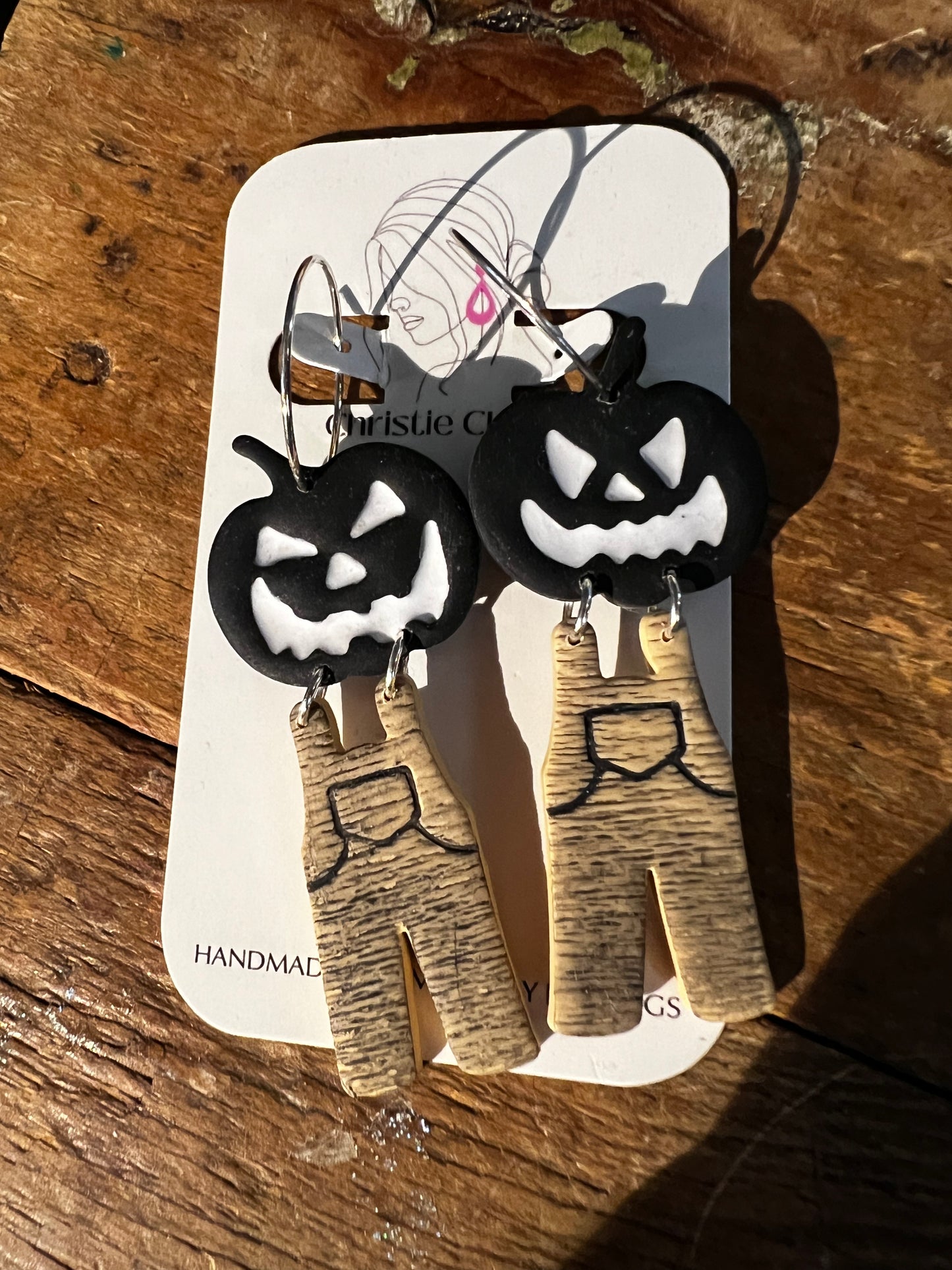 Fall - Mismatched Scarecrows