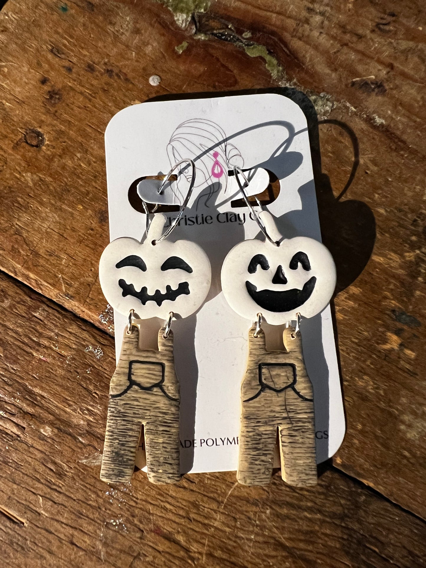 Fall - Mismatched Scarecrows