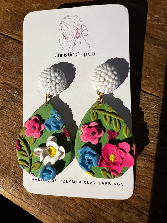 Florals.  Floral Slab Organic Teardrop