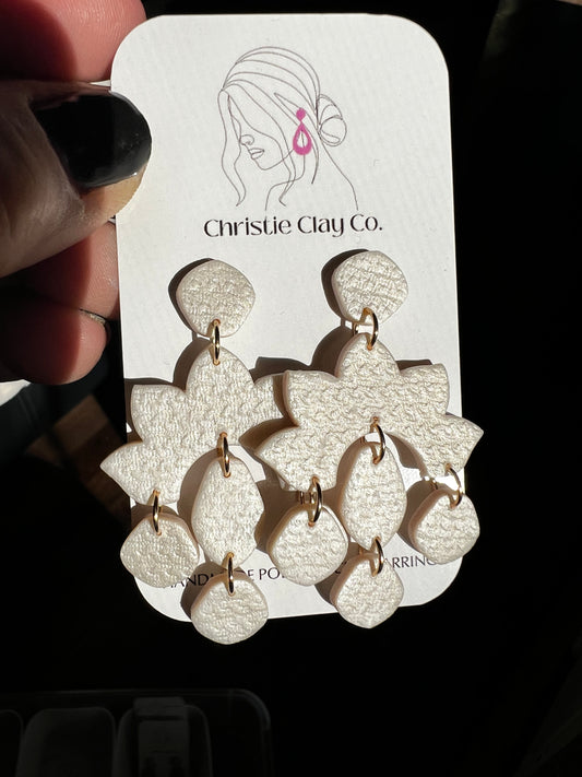 Winter - Pearl Organic Dangle